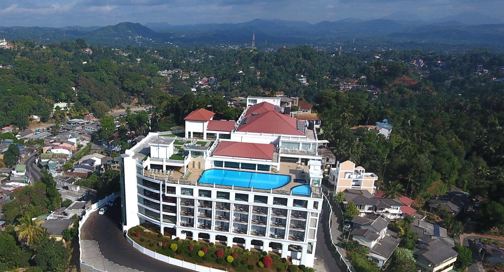 Hotel The Grand Kandyan Exterior foto